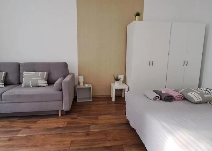 Pina Colada Apartment In The Party District